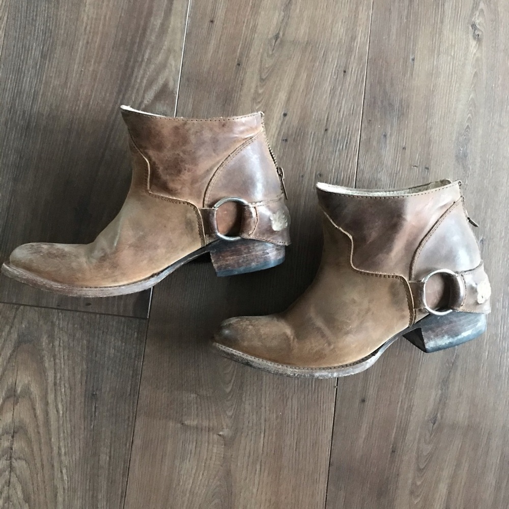 Steve Madden (FreeBird) Booties